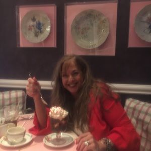 Meet your Posher, Donna